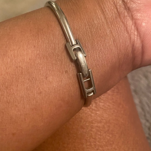 Gucci watch- Bangle - Picture 5 of 5